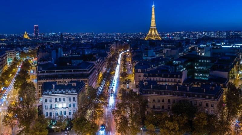 zwiedzanie Paryża nocą
